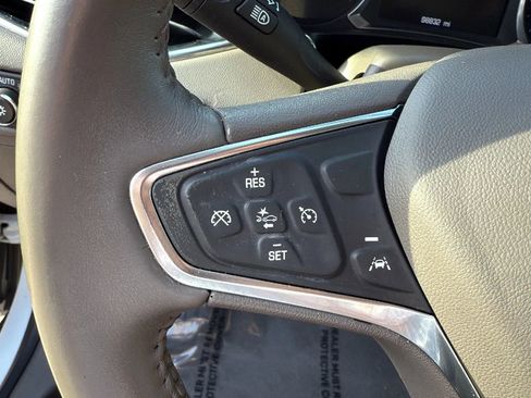 Used 2017 Chevrolet Malibu LT w/ Leather Package image 32