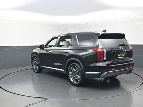Used 2023 Hyundai Palisade Limited w/ Cargo Package FWD image 7