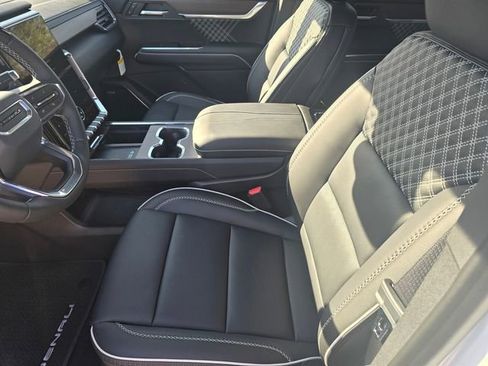 New 2026 GMC Acadia Denali image 18