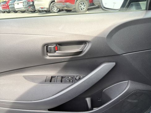 Used 2023 Toyota Corolla LE w/ Carpet Mat Package (TMS) FWD image 13