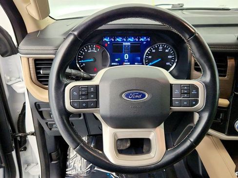 Used 2022 Ford Expedition Max Limited image 14