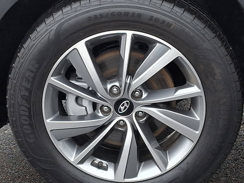 Used 2019 Hyundai Santa Fe Limited image 28