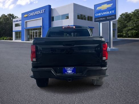 Certified 2024 Chevrolet Colorado Z71 w/ LPO, Dark Essentials Package image 5