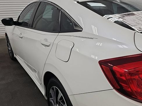 Used 2017 Honda Civic EX image 7