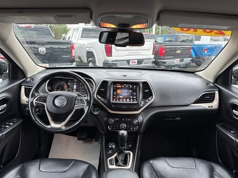 Used 2016 Jeep Cherokee Limited AWD/4WD image 25