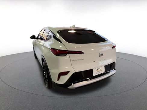 Used 2025 Buick Envista Sport Touring image 13