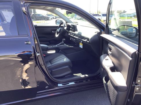 New 2026 Honda HR-V EX-L image 11