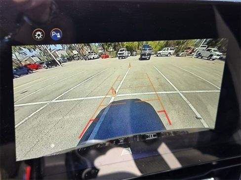 Certified 2025 Chevrolet Equinox LT image 30