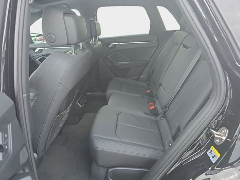 Certified 2025 Audi Q3 2.0T Premium w/ Convenience Package image 27