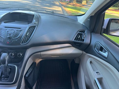 Used 2013 Ford Escape SE image 17