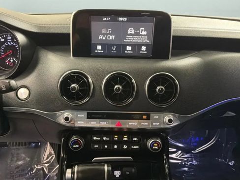 Used 2018 Kia Stinger RWD image 15