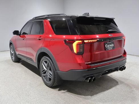 Used 2025 Ford Explorer ST w/ Sun And Sound Package AWD/4WD image 6