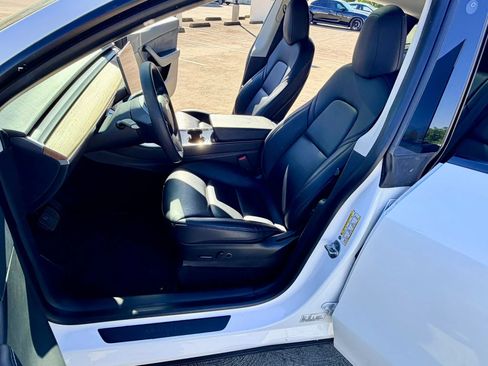 Used 2021 Tesla Model Y 2WD image 21