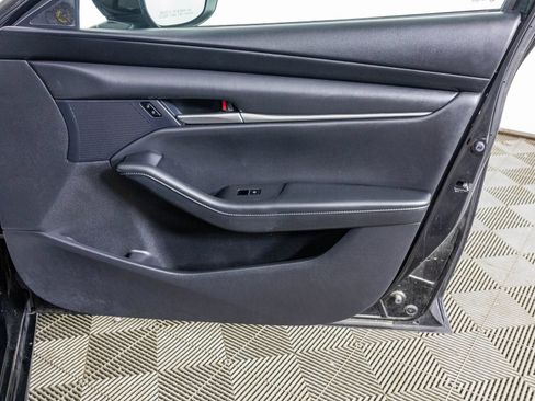 Used 2020 MAZDA MAZDA3 Sedan w/ Select Package FWD image 44