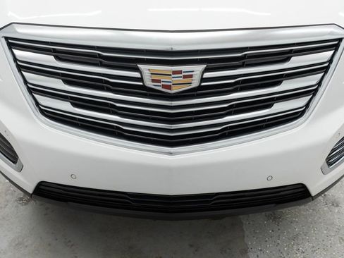 Used 2017 Cadillac XT5 Luxury w/ Driver Awareness Package image 40