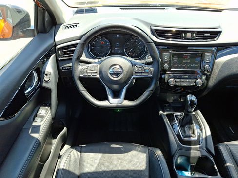 Certified 2022 Nissan Rogue Sport SL AWD/4WD image 13