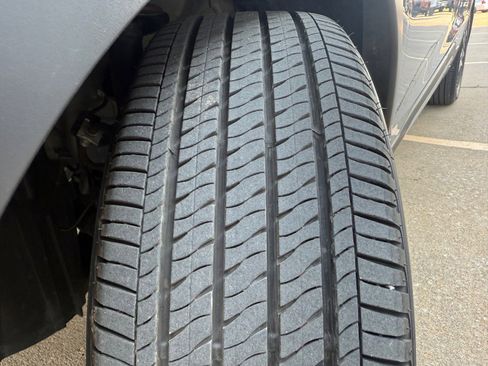 Used 2024 Nissan Kicks SR w/ SR Premium Package image 23