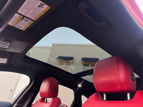 Used 2017 Jaguar F-PACE S image 13