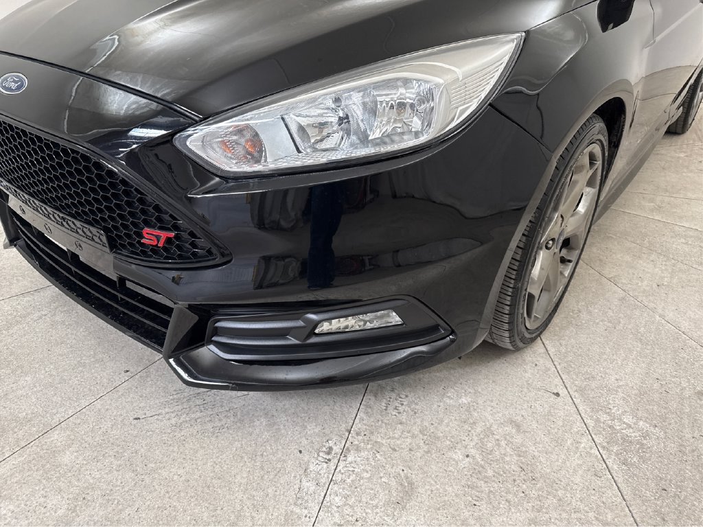 Used 2017 Ford Focus ST FWD image 33