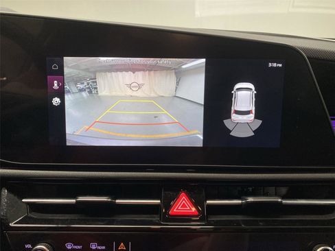 Used 2023 Kia Niro EX FWD image 27
