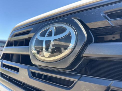 Used 2019 Toyota Tacoma SR image 42