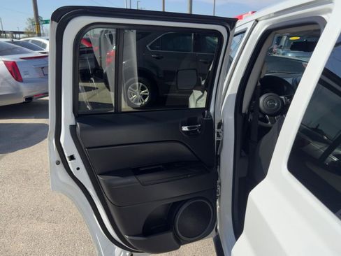 Used 2017 Jeep Patriot Sport w/ Power Value Group image 14