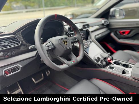 Used 2024 Lamborghini Urus Performante image 10