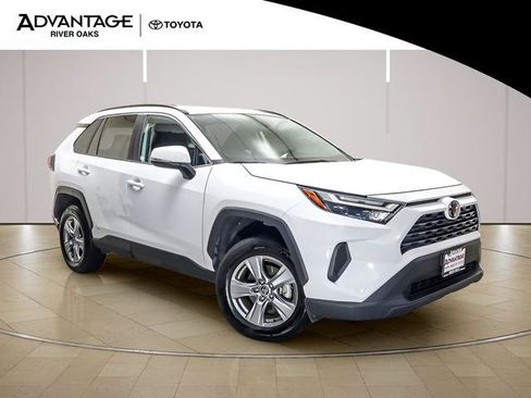 Certified 2025 Toyota RAV4 XLE AWD/4WD image 2