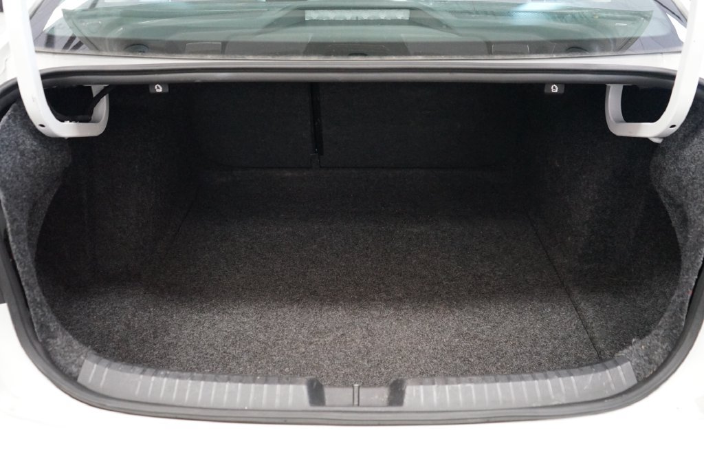 Used 2023 Volkswagen Jetta SE FWD image 45