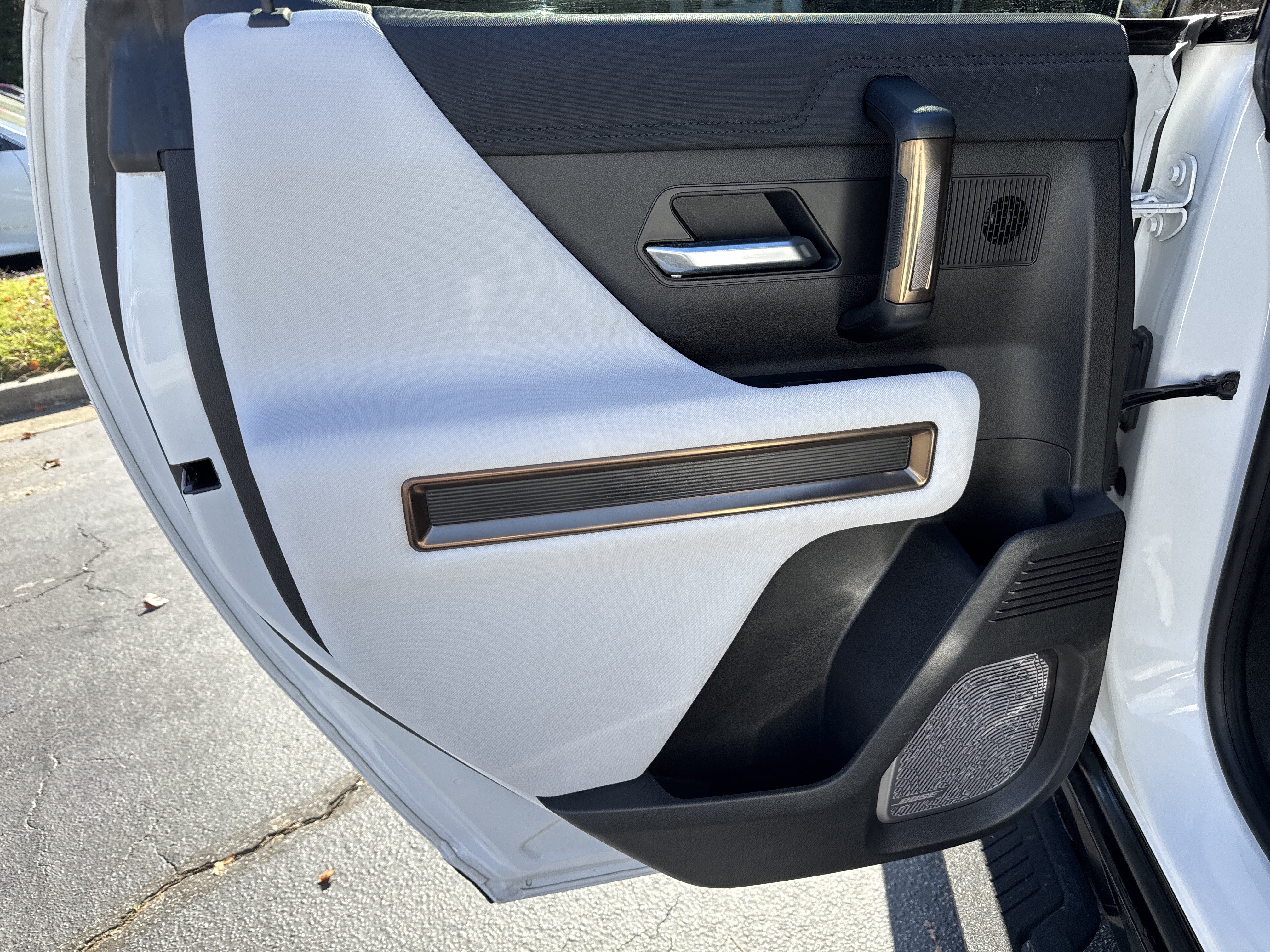 Used 2025 GMC Hummer EV 3X w/ LPO, Sport Package AWD/4WD image 19