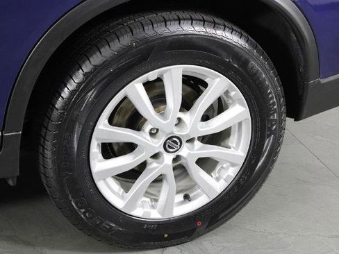 Certified 2020 Nissan Rogue SV AWD/4WD image 13