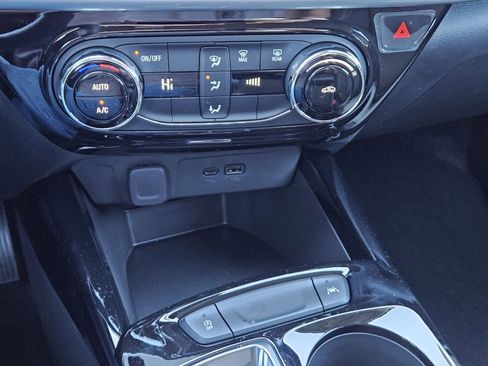 New 2026 Chevrolet Trax LT image 21