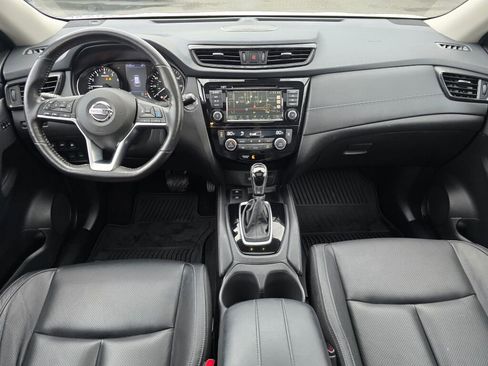 Used 2018 Nissan Rogue SL w/ Premium Package image 18