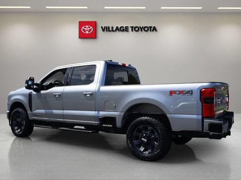 Used 2024 Ford F250 Lariat w/ Lariat Ultimate Package AWD/4WD image 3