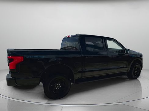 Used 2025 Ford F150 Lightning XLT image 30