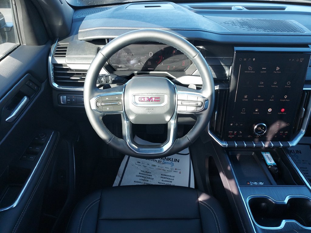 Used 2026 GMC Acadia Elevation w/ Elevation Premium Package FWD image 16