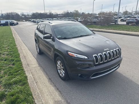 Used 2015 Jeep Cherokee Limited image 2