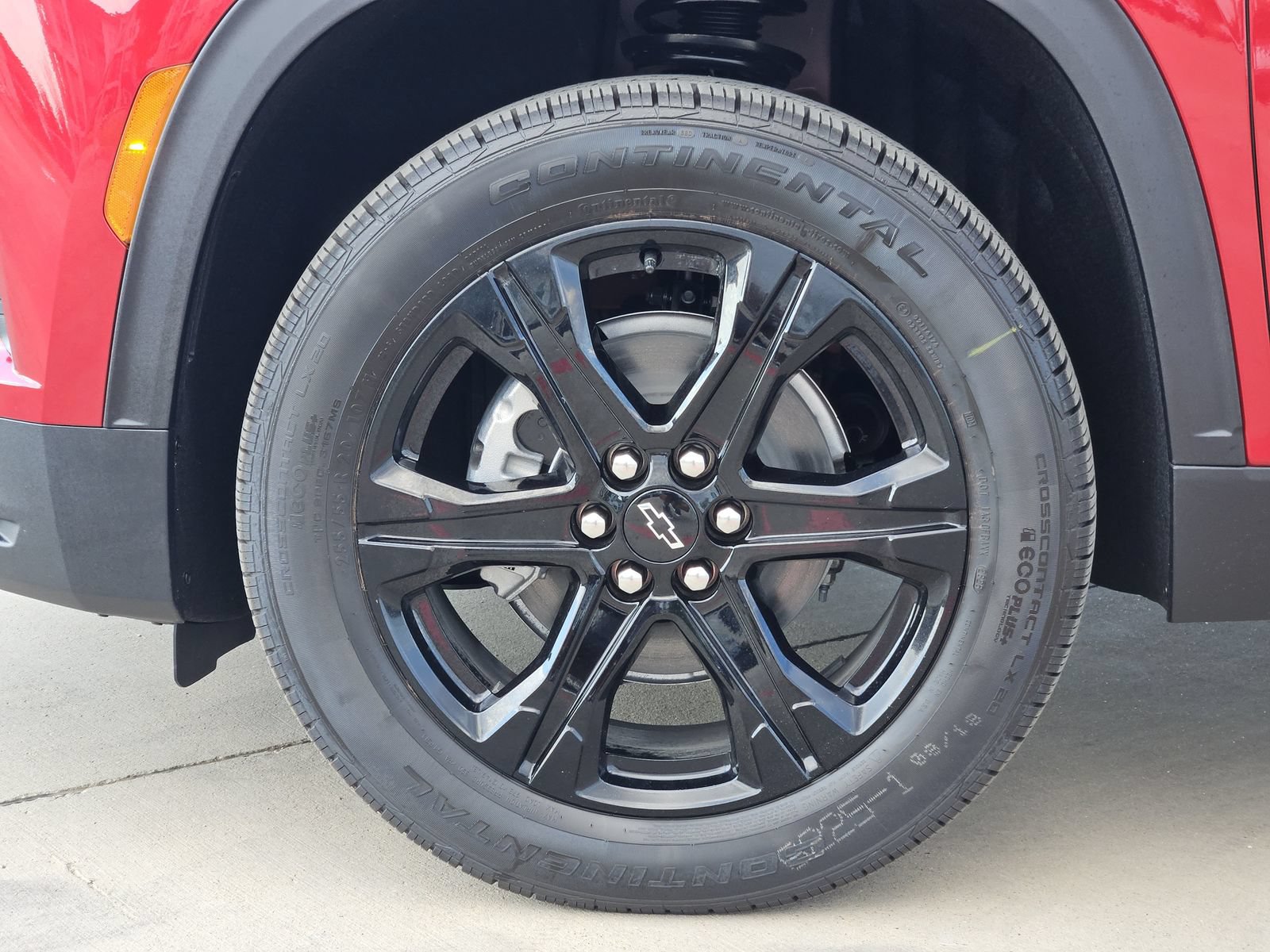 New 2027 Chevrolet Traverse LT w/ Midnight/Sport Edition FWD image 12