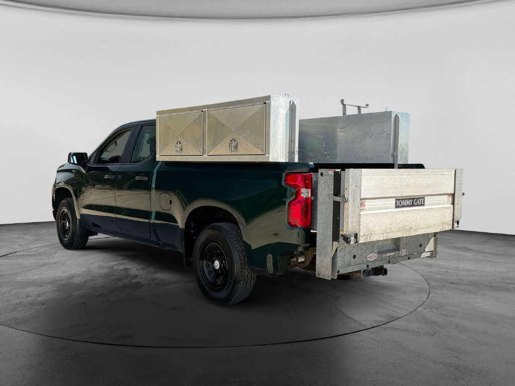 Used 2024 Chevrolet Silverado 1500 W/T w/ Trailering Package RWD image 7
