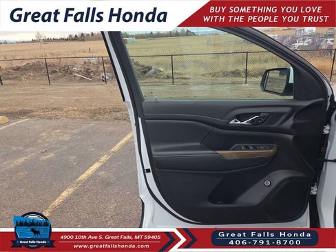 Used 2020 GMC Acadia SLE image 11