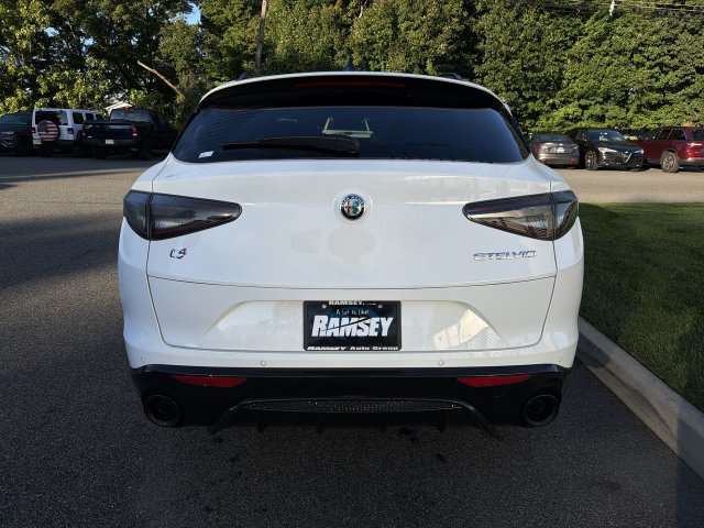 New 2026 Alfa Romeo Stelvio Sprint w/ Convenience Package AWD/4WD image 7