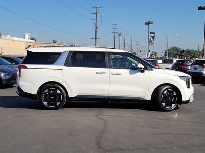 New 2026 Kia Carnival EX