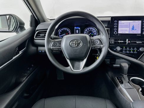Used 2021 Toyota Camry LE FWD image 14