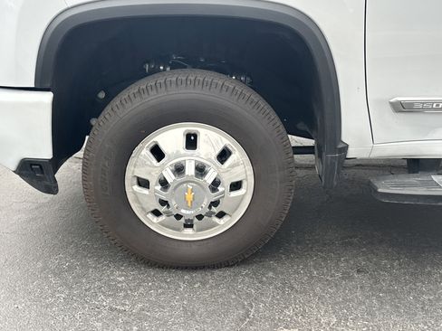 New 2026 Chevrolet Silverado 3500 High Country w/ Technology Package image 11