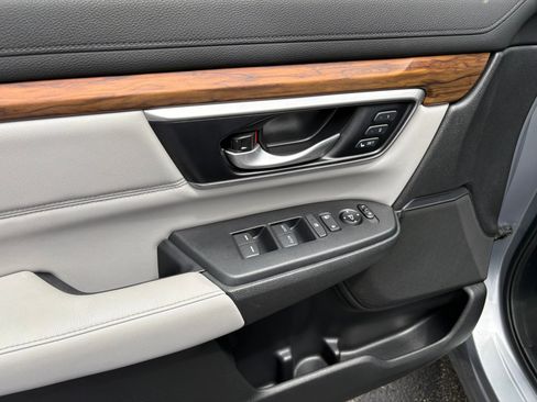 Used 2019 Honda CR-V EX-L image 17