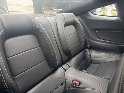 Used 2021 Ford Mustang Shelby GT500 w/ Technology Package image 11