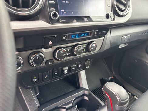 Used 2022 Toyota Tacoma TRD Pro AWD/4WD image 20