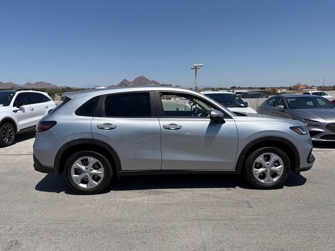 Used 2024 Honda HR-V LX image 2