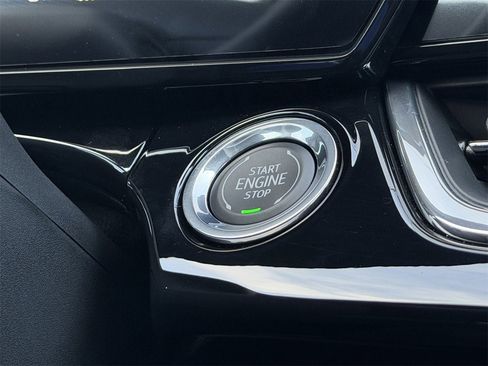 New 2026 Chevrolet Trax RS w/ Driver Confidence Package image 19