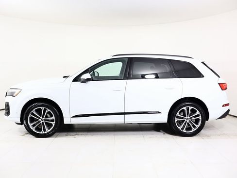 Used 2025 Audi Q7 2.0T Premium w/ Convenience Plus Package image 12